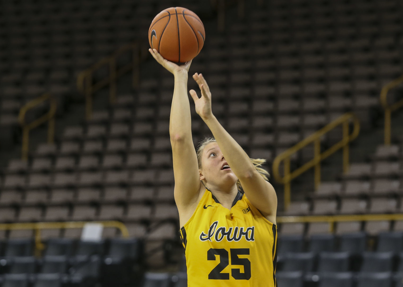 102419-qct-spt-iowa-wbkb-18.jpg